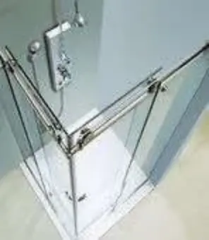 Раздвижная душевая дверь прозрачная