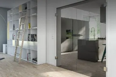 Стеклянные двери